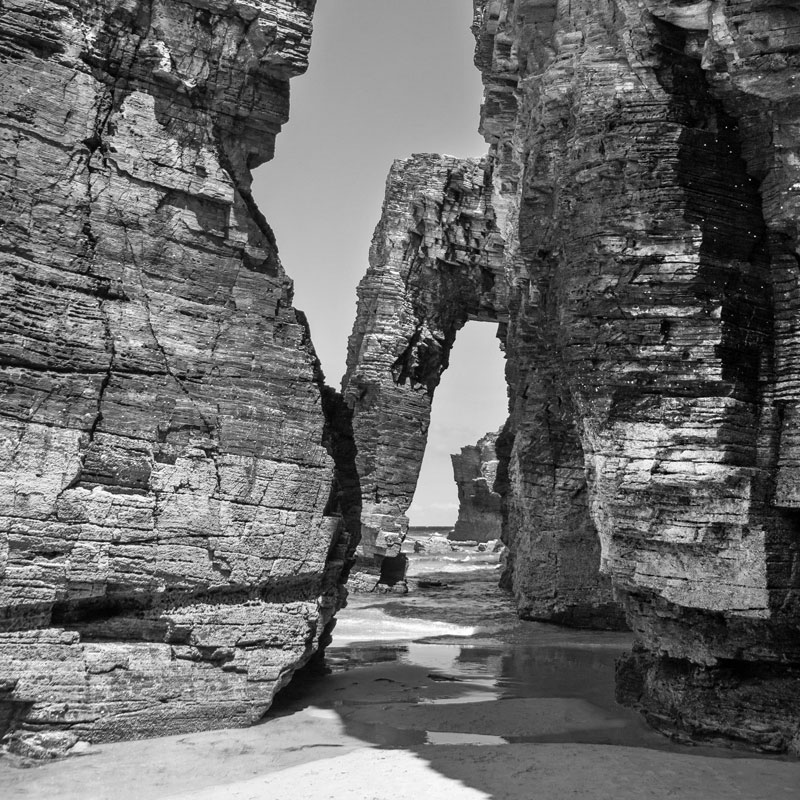 Obra Contrafuertes y Arbotantes. vence en la categoría C del XXII Concurso de Fotografía Geológica de la Facultad de Geología de la Universidad de Oviedo